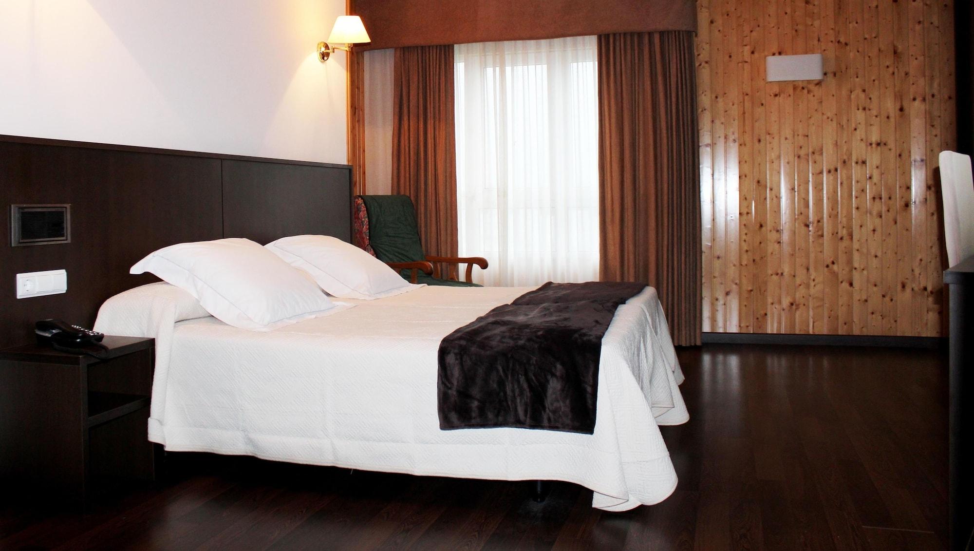 Hotel Park Noia Exterior foto